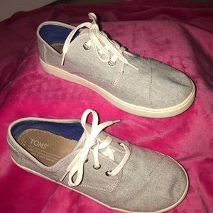 TOMS women’s casual athletic shoe